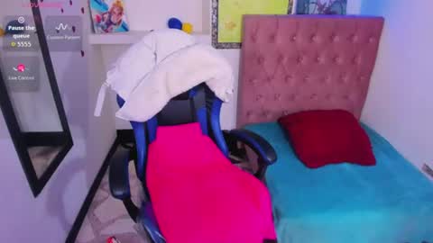 Anniee online show from 07.15.26