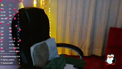 Snapshot of anniehh_ chatting on 01.18.25 Annie Independent model Hello all offline tokens are appreciated thank you for your support.33 online show from 01.18.25