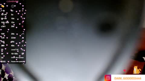 Snapshot of anniehh_ chatting on 09.25.25 Annie Independent model Hello all offline tokens are appreciated thank you for your support.33 online show from 09.25.25