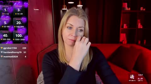 Annie online show from 12.16.24