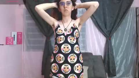 Snapshot of anniesparkle chatting on 08.05.26 Annie Sparkle online show from 08.05.26