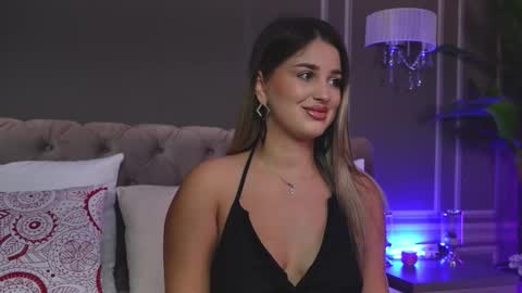 AnnieStyles online show from 10.29.25