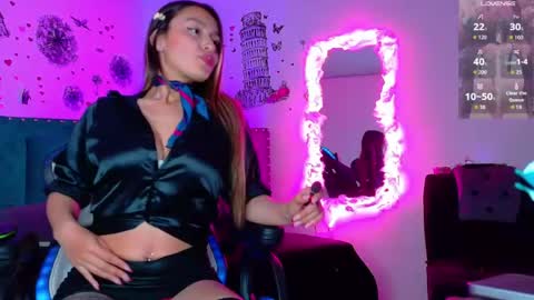 Annie  Michael  online show from 05.10.26