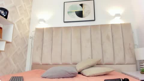 Annie Queen online show from 11.12.25