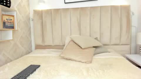 Annie Queen online show from 01.17.26