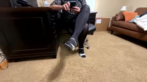 Snapshot of anninpantyhose chatting on 12.15.25 Anninpantyhose online show from 12.15.25