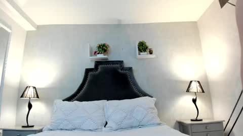 Anntonia Woods  online show from 12.09.24