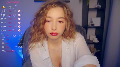 Snapshot of annvegga chatting on 10.09.25 Ann online show from 10.09.25