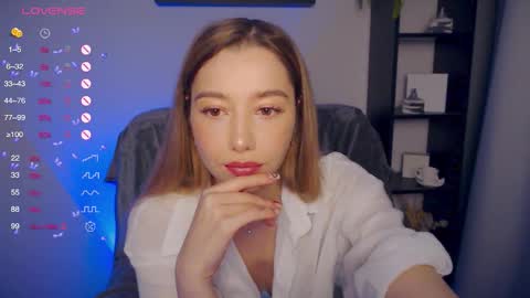 Snapshot of annvegga chatting on 10.19.25 Ann online show from 10.19.25