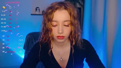 Snapshot of annvegga chatting on 11.09.25 Ann online show from 11.09.25