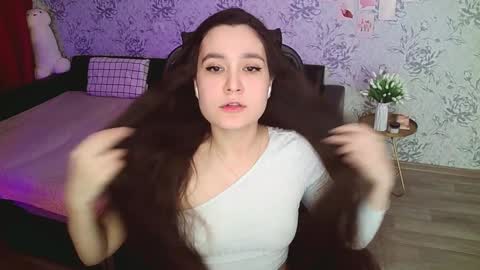 Annie online show from 12.18.24