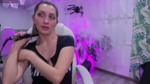 Anny online show from 10.02.25