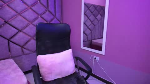 Anny online show from 02.16.26