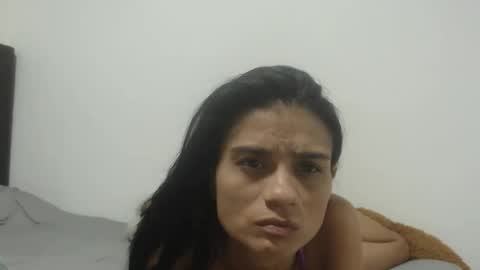 Snapshot of annychat28 chatting on 09.30.25 annychat28 online show from 09.30.25