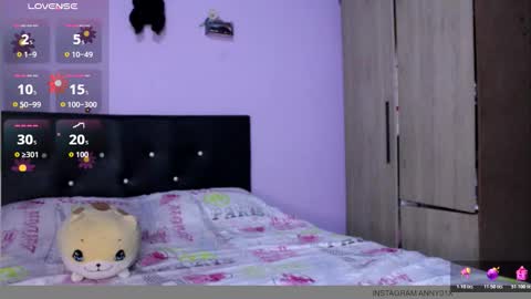 Snapshot of annyt_ chatting on 11.02.25 anny online show from 11.02.25