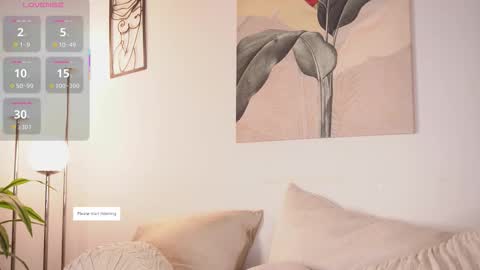 Snapshot of annyz09 chatting on 11.25.25 Annyz online show from 11.25.25