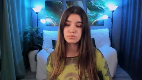 Anora online show from 09.26.25