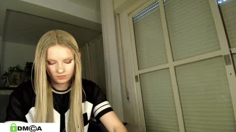 Snapshot of anorsel chatting on 02.27.25 Sexy Ladybug online show from 02.27.25