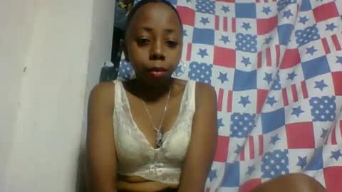 Snapshot of anouskaaa chatting on 09.08.25 anouskaaa online show from 09.08.25