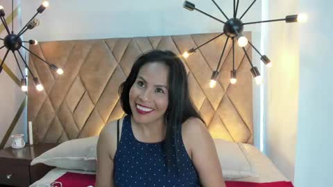 Anthonelaa   online show from 05.05.26