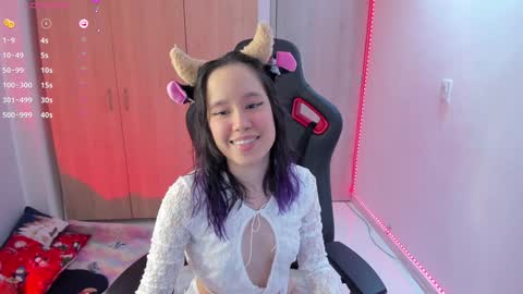 Snapshot of anto_sweet18 chatting on 12.27.24  My birthday is on december 2nd surprise me with a gift from my amazonlist online show from 12.27.24