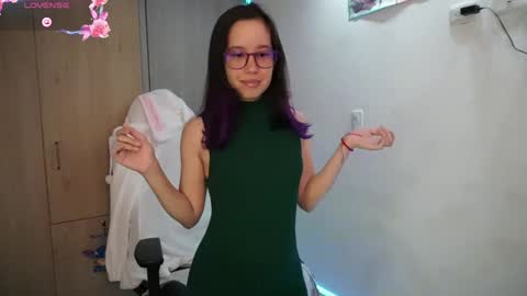 Snapshot of anto_sweet18 chatting on 02.01.25  My birthday is on december 2nd surprise me with a gift from my amazonlist online show from 02.01.25