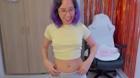 Snapshot of anto_sweet18 chatting on 01.18.26 My birthday is on december 2nd surprise me with a gift from my amazonlist online show from 01.18.26