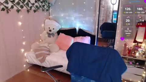 Snapshot of antolyh_c chatting on 10.07.25 antolyh_c online show from 10.07.25