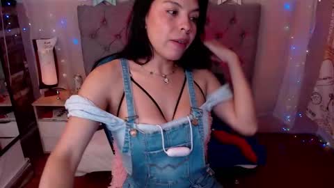 Snapshot of antolyh_c chatting on 02.20.26 antolyh_c online show from 02.20.26