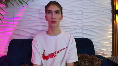 Snapshot of anton__monacu chatting on 12.22.25 anton__monacu online show from 12.22.25