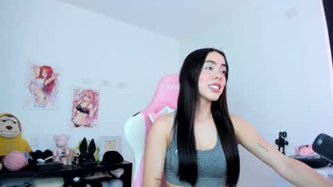 Snapshot of antonella_28_ chatting on 11.20.25 Antonella online show from 11.20.25