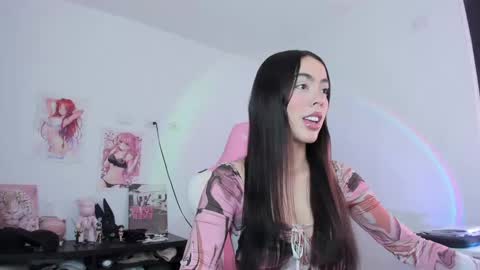 Snapshot of antonella_28_ chatting on 11.23.25 Antonella online show from 11.23.25