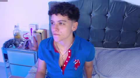 Snapshot of antonella_cruz02 chatting on 05.27.26 anto ford02 online show from 05.27.26