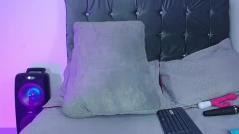 Snapshot of antonella_cruz02 chatting on 07.29.26 anto ford02 online show from 07.29.26