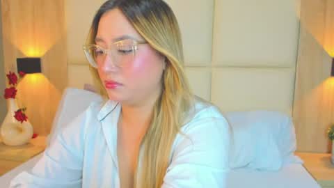 A N T O N E L L A  online show from 06.22.26