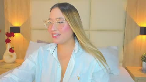 A N T O N E L L A  online show from 07.14.26