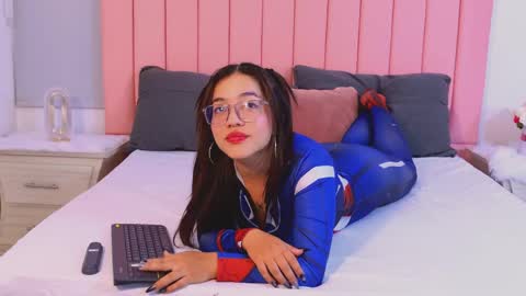 Antonella online show from 04.07.26