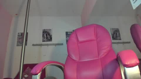 ANTONELLA online show from 11.08.25