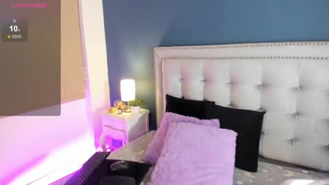 Snapshot of antonellaparker chatting on 01.25.25 Sarah online show from 01.25.25