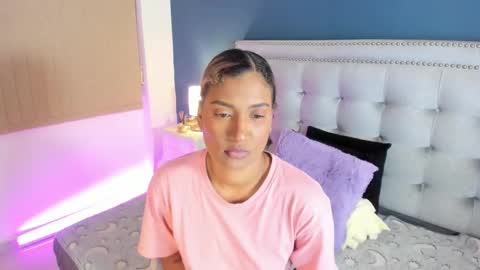 Snapshot of antonellaparker chatting on 02.09.25 Sarah online show from 02.09.25