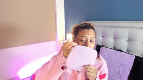 Snapshot of antonellaparker chatting on 02.16.25 Sarah online show from 02.16.25