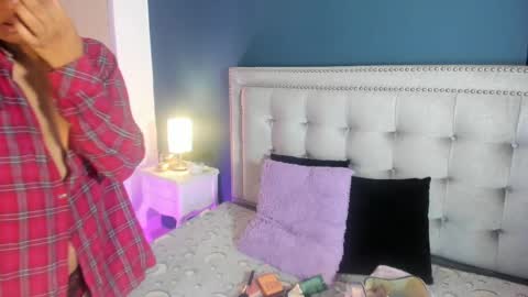 Snapshot of antonellaparker chatting on 03.02.25 Sarah online show from 03.02.25