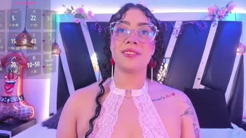 A N T O N E L L E  online show from 03.01.26