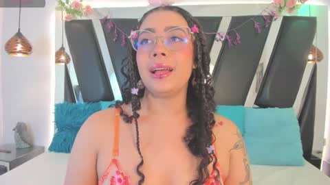 A N T O N E L L E  online show from 07.23.26