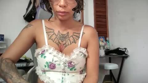 Snapshot of antoniabloom chatting on 05.17.26 Antonia online show from 05.17.26