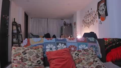 Antonia online show from 05.06.26