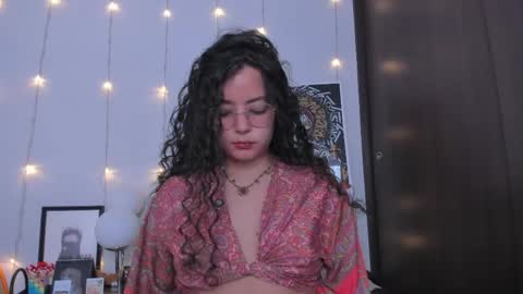 Antonia online show from 06.05.26
