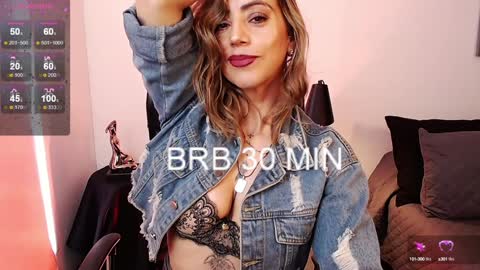 Snapshot of antoniavillamizar chatting on 01.27.25 Anto online show from 01.27.25