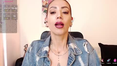 Snapshot of antoniavillamizar chatting on 02.07.25 Anto online show from 02.07.25