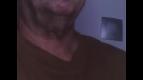 Snapshot of antonioxx454 chatting on 10.31.25 AntonioyJesy online show from 10.31.25